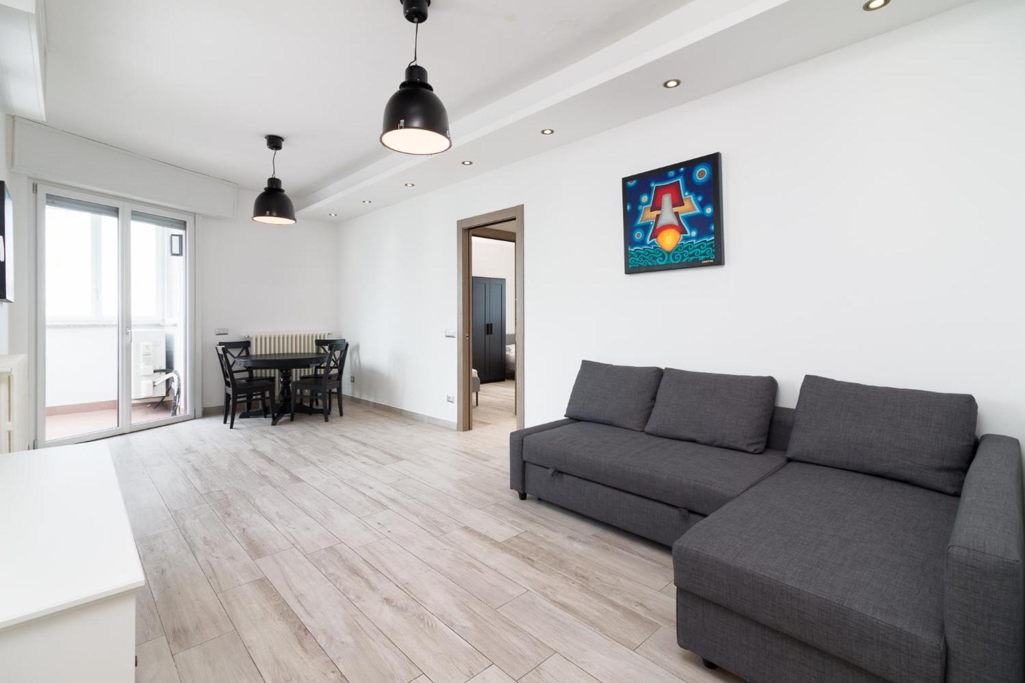 Appartement Nuovissimo Attico 17esimo Piano, 10 Posti Letto Milaan